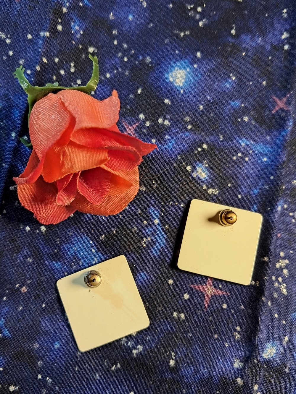 Vintage Colorful Geometric Striped Square Stud Earrings (Silvertone) - Picture 4 of 4